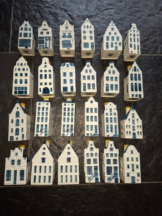 KLM huisjes  opruiming  eerdere varianten., Verzamelen, KLM Huisjes, Ophalen of Verzenden, Nieuw, 41 t/m 60, Gevuld