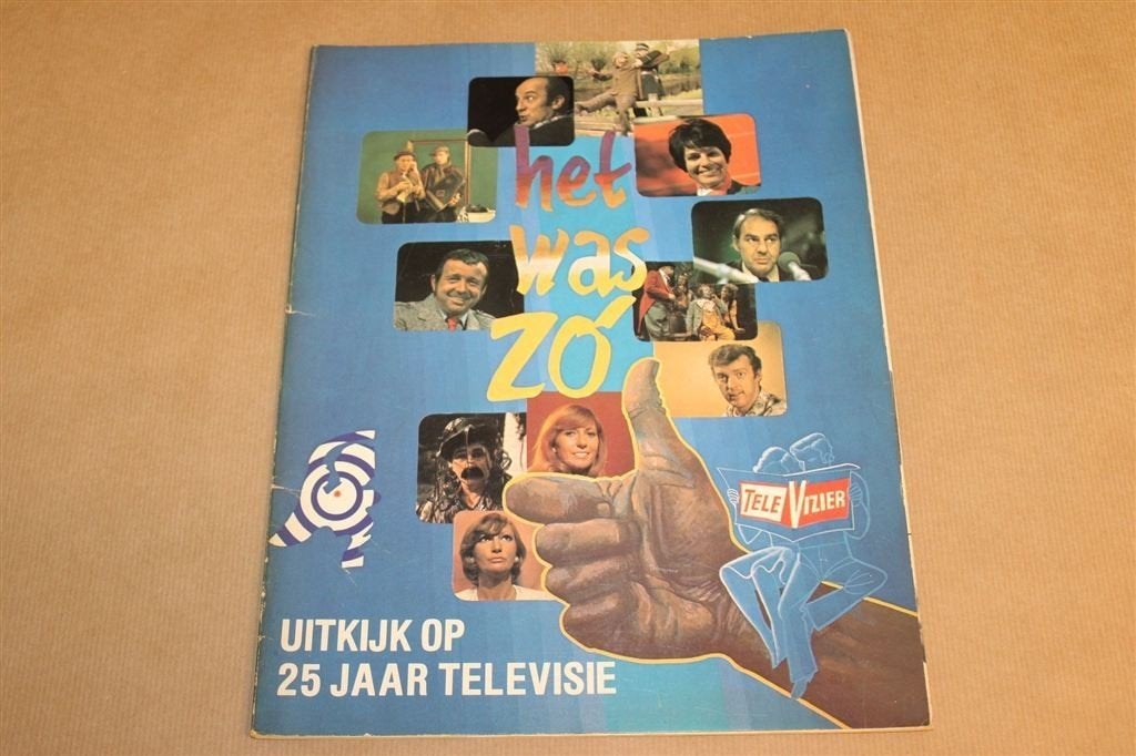 Het was Zó — 25 Jaar Nederlandse Televisie Fotoboek 1976, Boeken, Ophalen of Verzenden, Gelezen, Personen