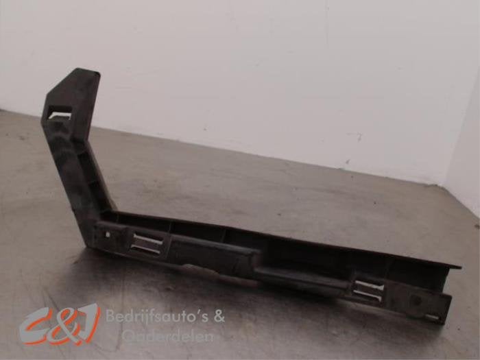 Grille van een Opel Vivaro, Gebruikt, -, -, Opel