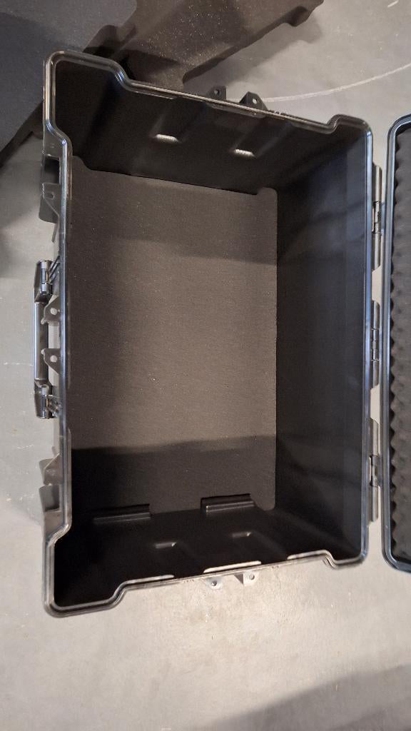 Super GROTE B&W Outdoor Cases Koffer Trolley flightcase., Muziek en Instrumenten, Behuizingen en Koffers, Ophalen, .., Nieuw, Overige instrumenten
