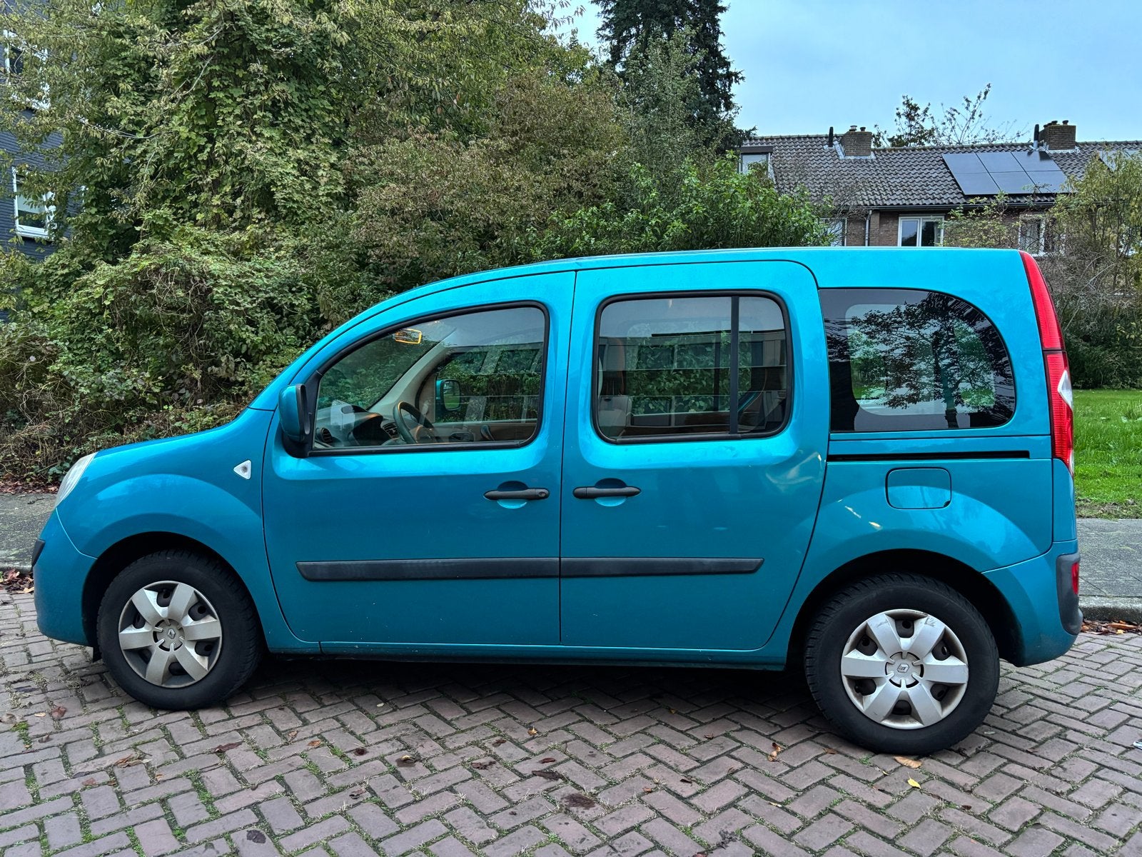 Renault Kangoo 1.6 16V 78KW Family 2008 Blauw, Auto's, 1373 kg, Zwart, 4 cilinders, Blauw