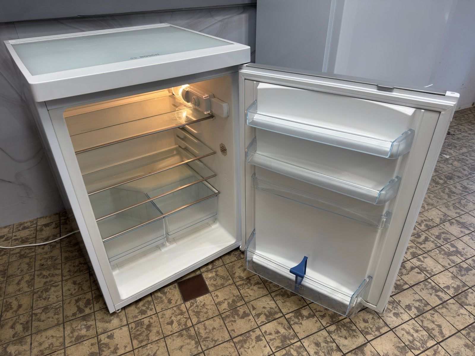 Bosch tafelmodel koelkast A+ 60x85cm zonder vriesvak, Energieklasse A of zuiniger, 45 tot 60 cm, Ophalen, 85 tot 120 cm