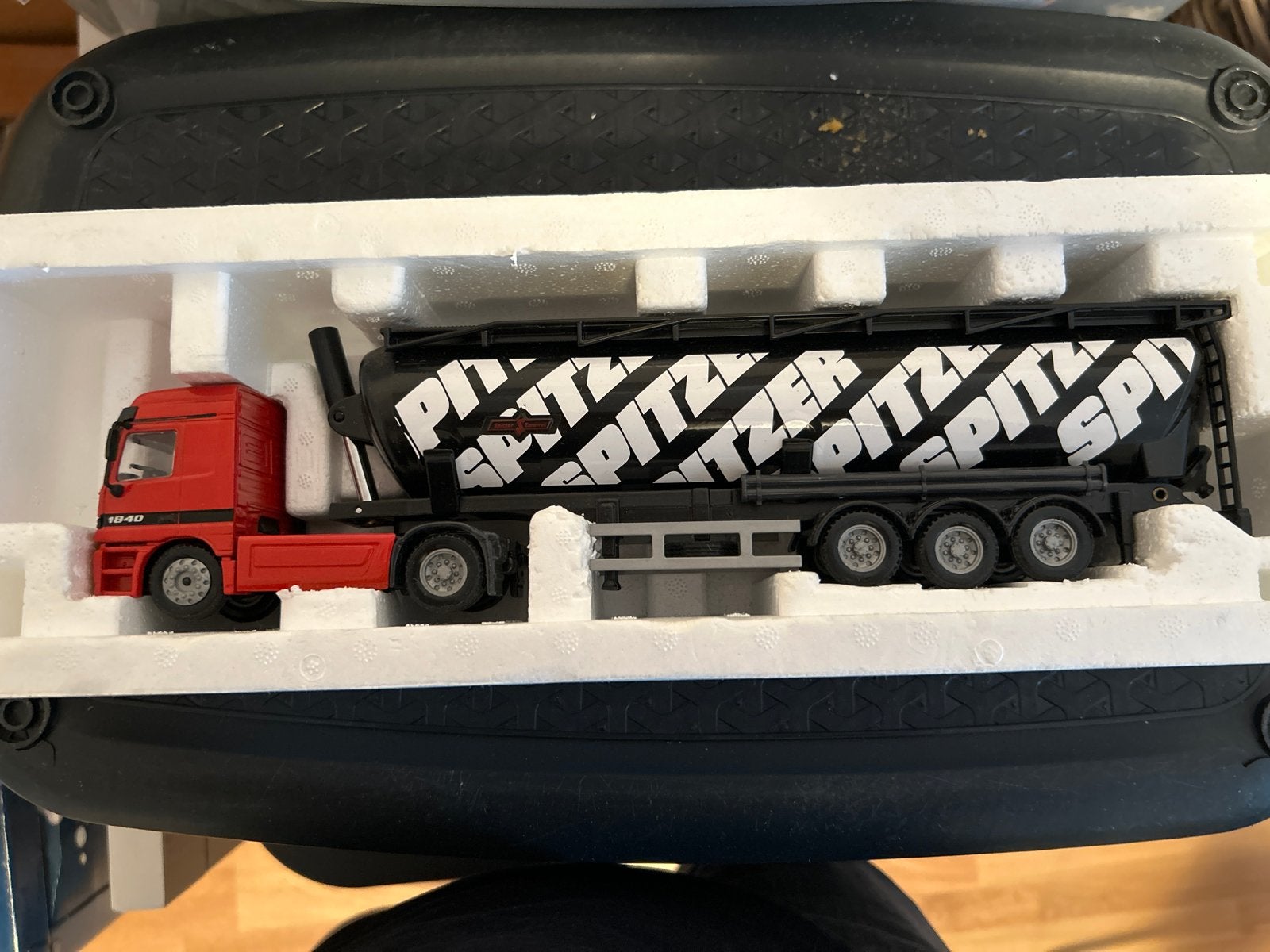 Joal Mercedes Actros 1:50 model vrachtwagen in doos, Ophalen of Verzenden, Nieuw, Bus of Vrachtwagen, Overige merken