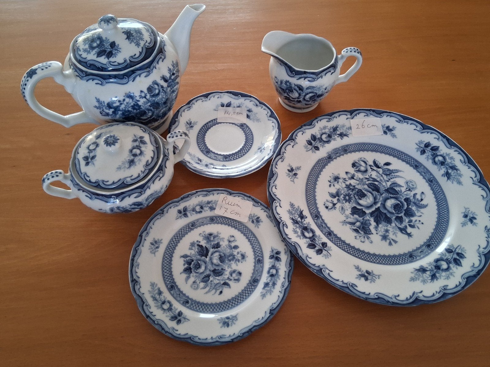 Blue Rose servies. Porselein., Huis en Inrichting, Keuken | Servies, Ophalen, Zo goed als nieuw, Porselein, Overige stijlen