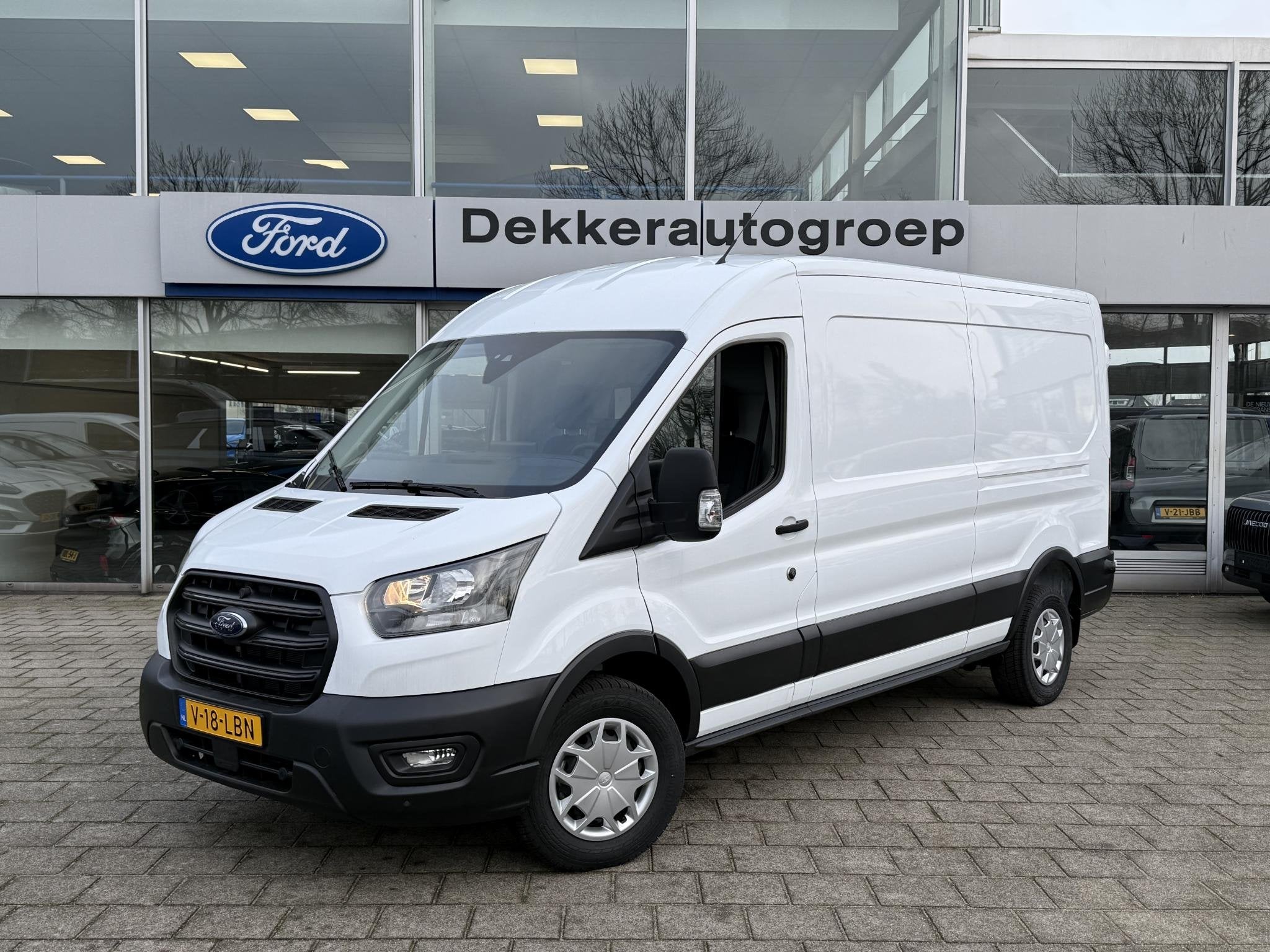 Ford Transit 350 2.0 TDCI L3H2 Trend, Voorwielaandrijving, Stof, Euro 6, 4 cilinders