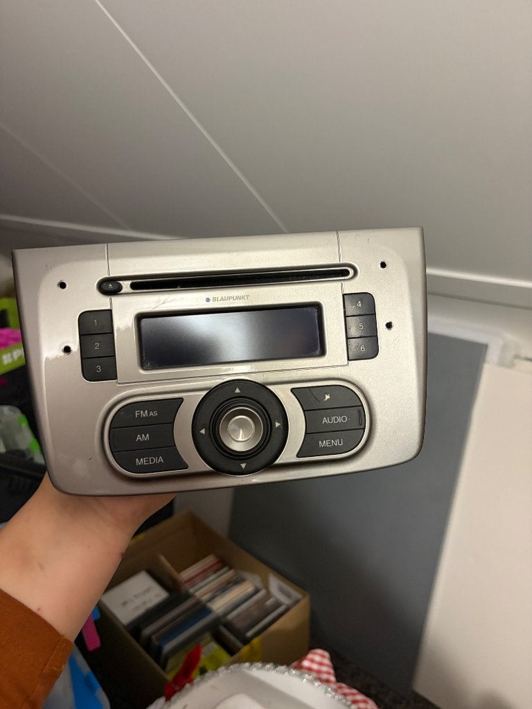 Radio alfa Romeo Mito, Ophalen, Gebruikt