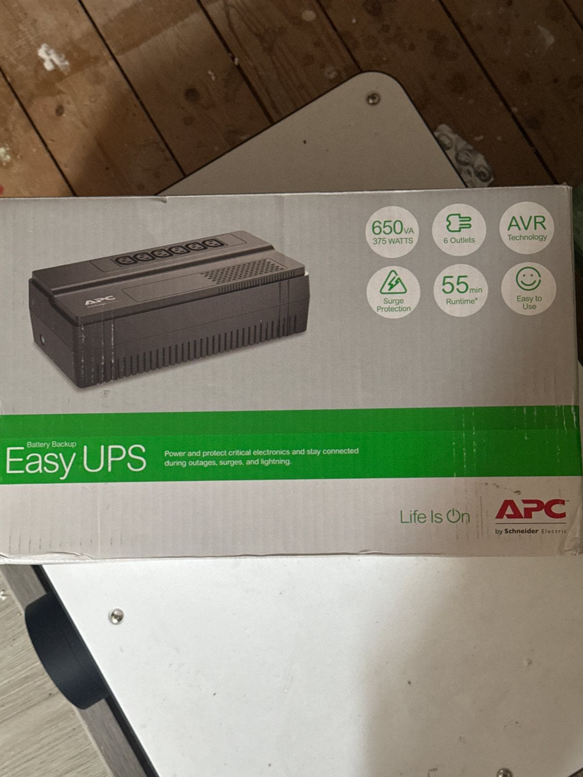 APC Easy UPS 650VA 375W met 6 uitgangen, Computers en Software, Noodvoedingen (UPS), Ophalen of Verzenden, Nieuw