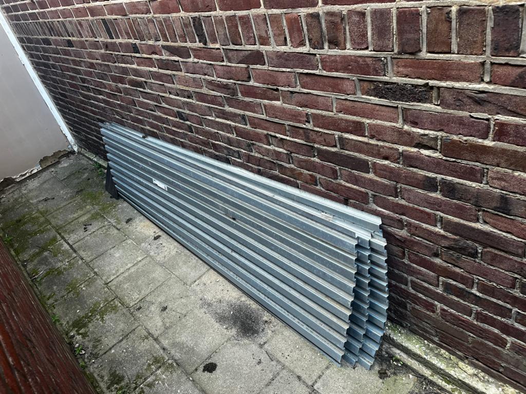 4x zwaluwstaart platen 220 x 63, Ophalen, Zo goed als nieuw
