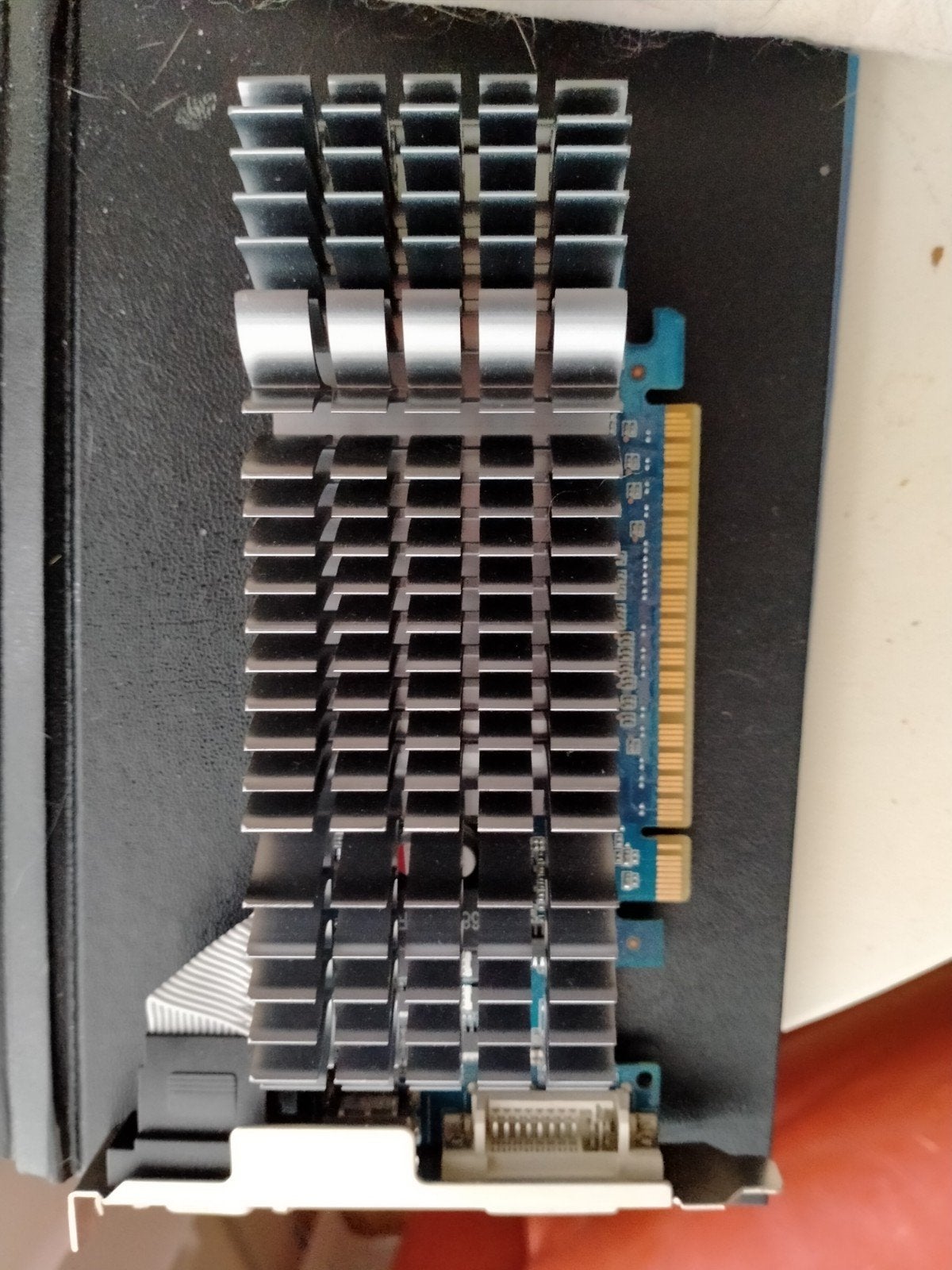 Asus engt520 silent videokaart, Gebruikt, PCI-Express 2, GDDR3, HDMI