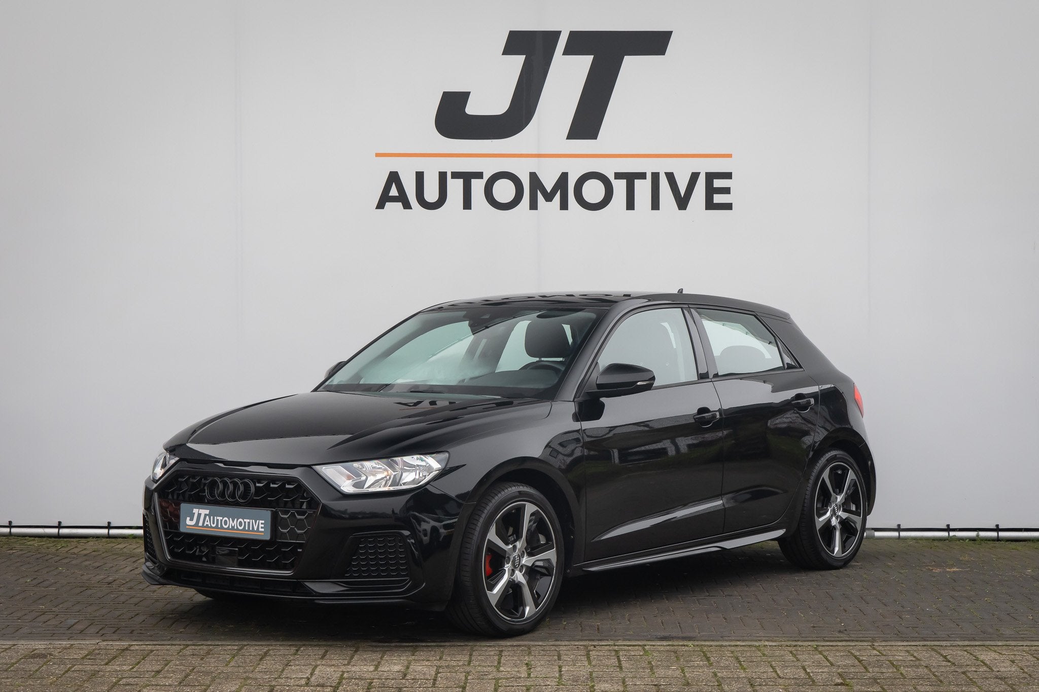 Audi A1 SPORTBACK 30 TFSI Advanced epic sport NLAuto Trekhaa, Euro 6, Zwart, Origineel Nederlands, Bedrijf