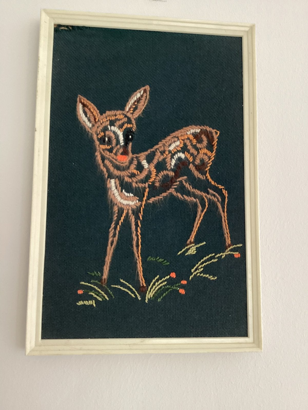 Vintage geborduurd schilderij van een hertje, Ophalen of Verzenden