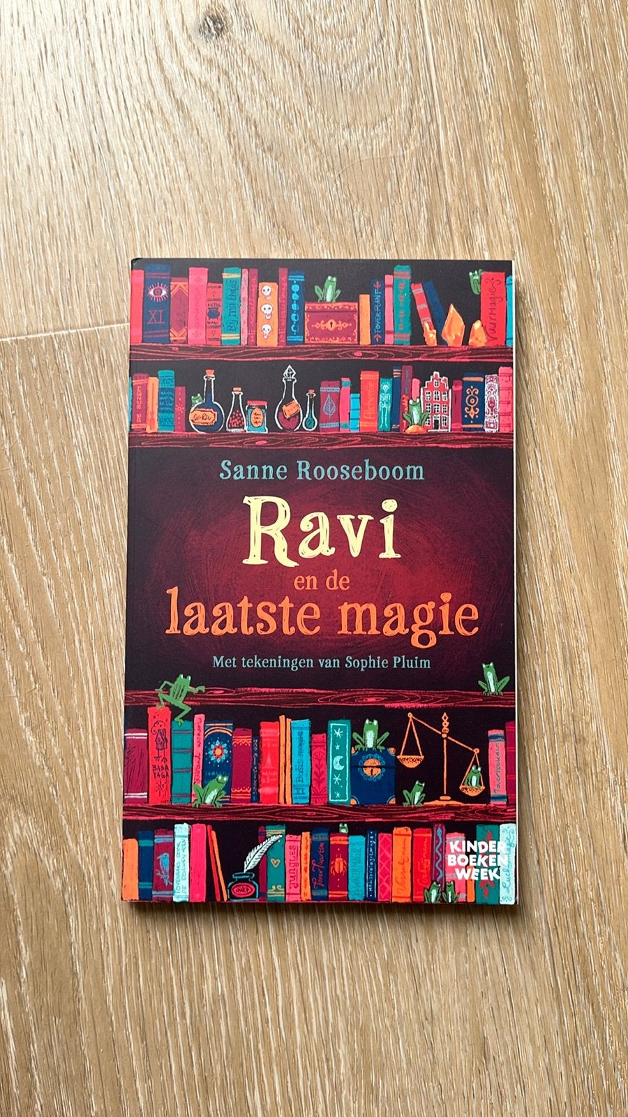 Ravi en de laatste magie - Sanne Rooseboom, Boeken, Ophalen of Verzenden, Zo goed als nieuw, Fictie