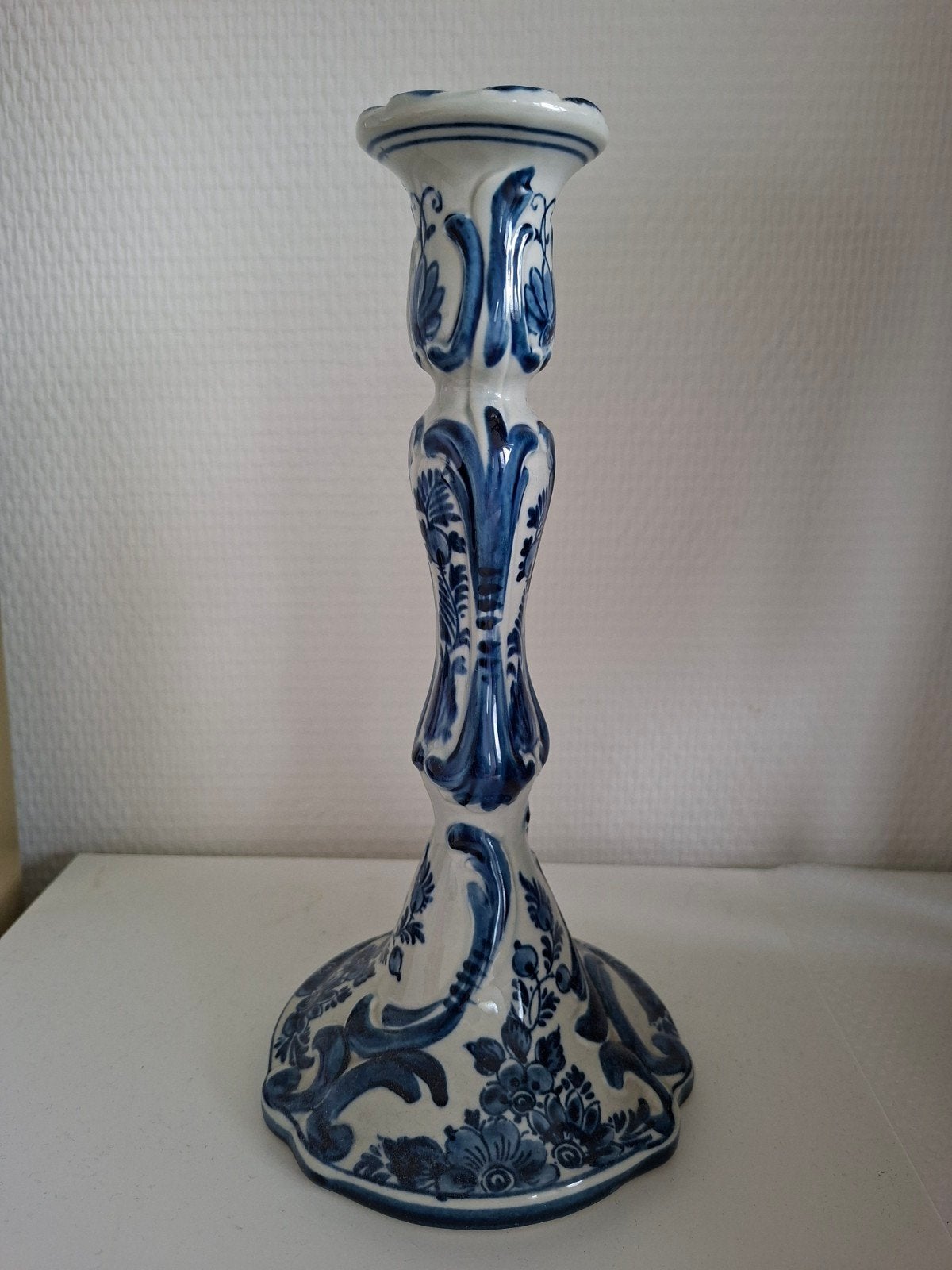 Delfts Blauw Kandelaar - Handgeschilderd Koninklijk Delft, Ophalen of Verzenden, Keramiek of Aardewerk