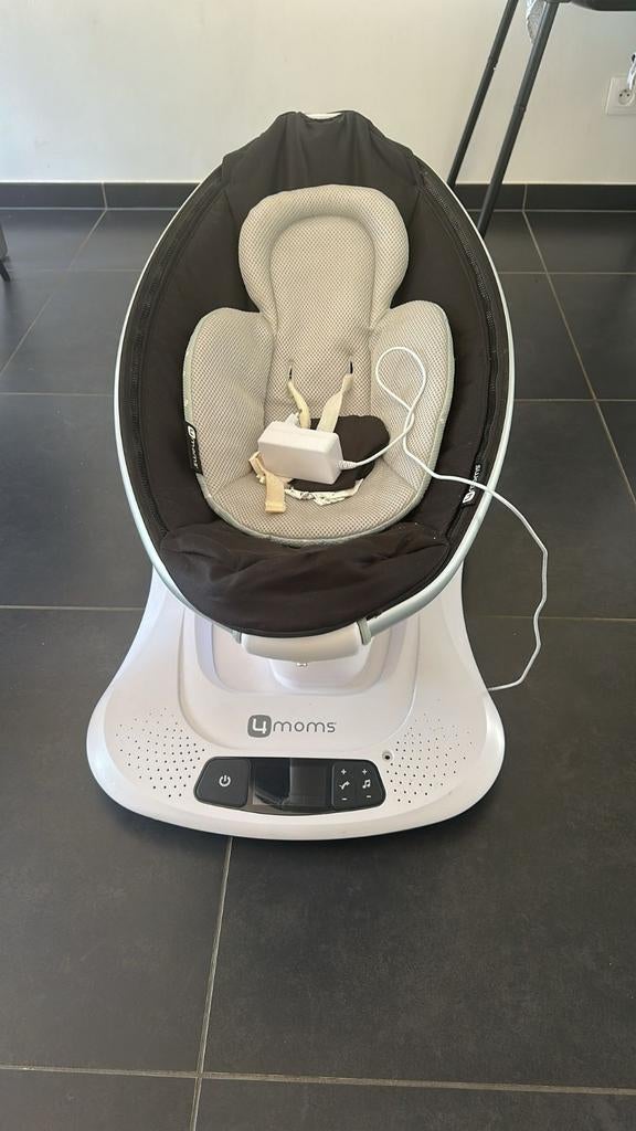 4moms MamaRoo 4.0 Wipstoel - Zo goed als nieuw, Ophalen of Verzenden, Zo goed als nieuw