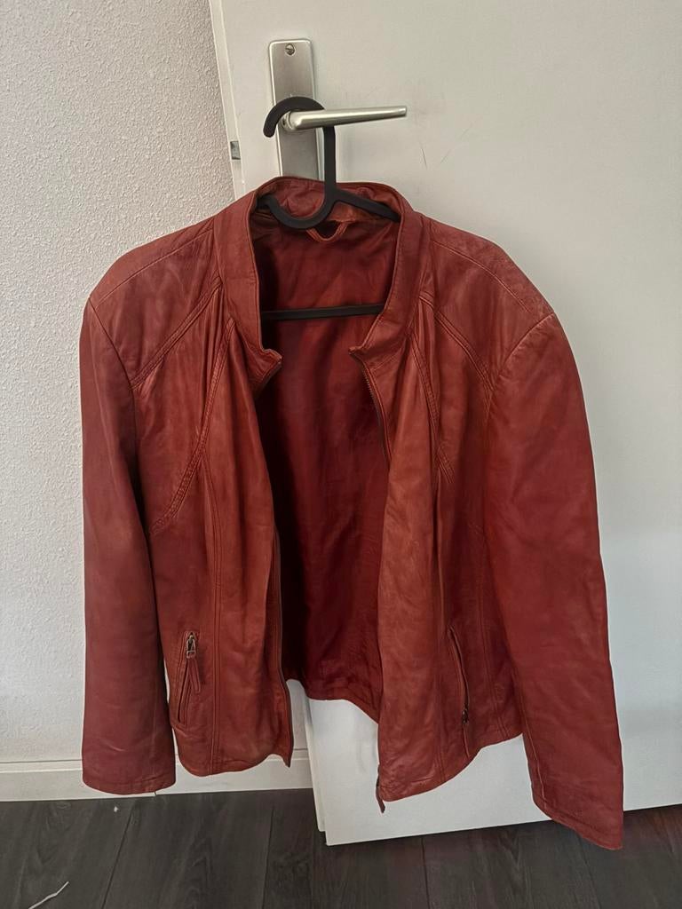 Leren jas dames, Ophalen, Maat 46/48 (XL) of groter, Zo goed als nieuw, Jasje