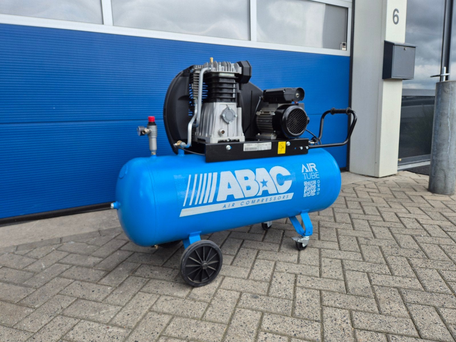 ABAC Mobiele Zuigercompressor 230V in nette staat!, Doe-het-zelf en Verbouw, Gebruikt, Info@bolkmachinehandel.nl, ABAC, Italië
