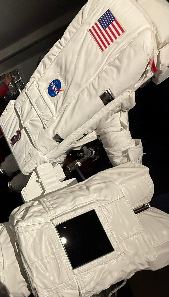 Blitzway 1/4 NASA Astronaut EMU Space Station nieuw, Verzamelen, Ophalen of Verzenden, Nieuw, Film, Overige typen