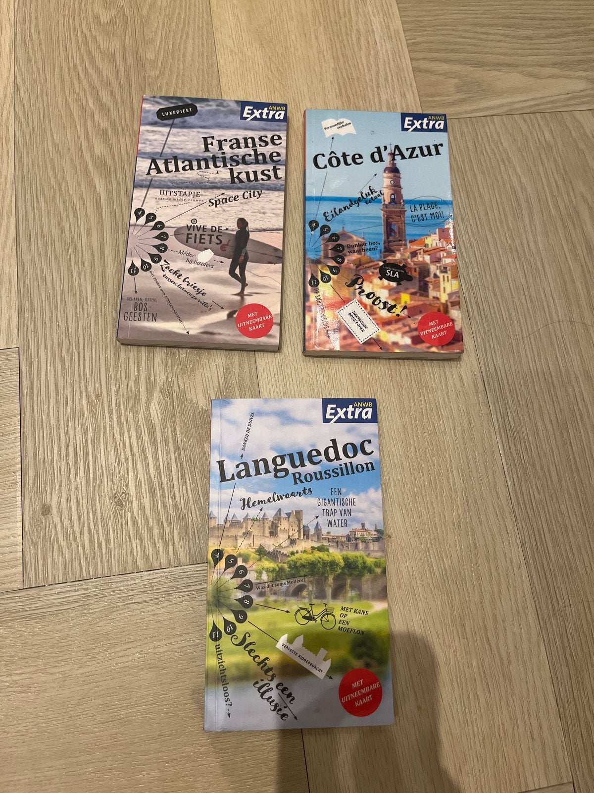 ANWB Extra Reisgidsen: Franse Atlantische kust, Côte d'Azur,, Boeken, Gelezen, Europa, Ophalen of Verzenden, Reisgids of -boek
