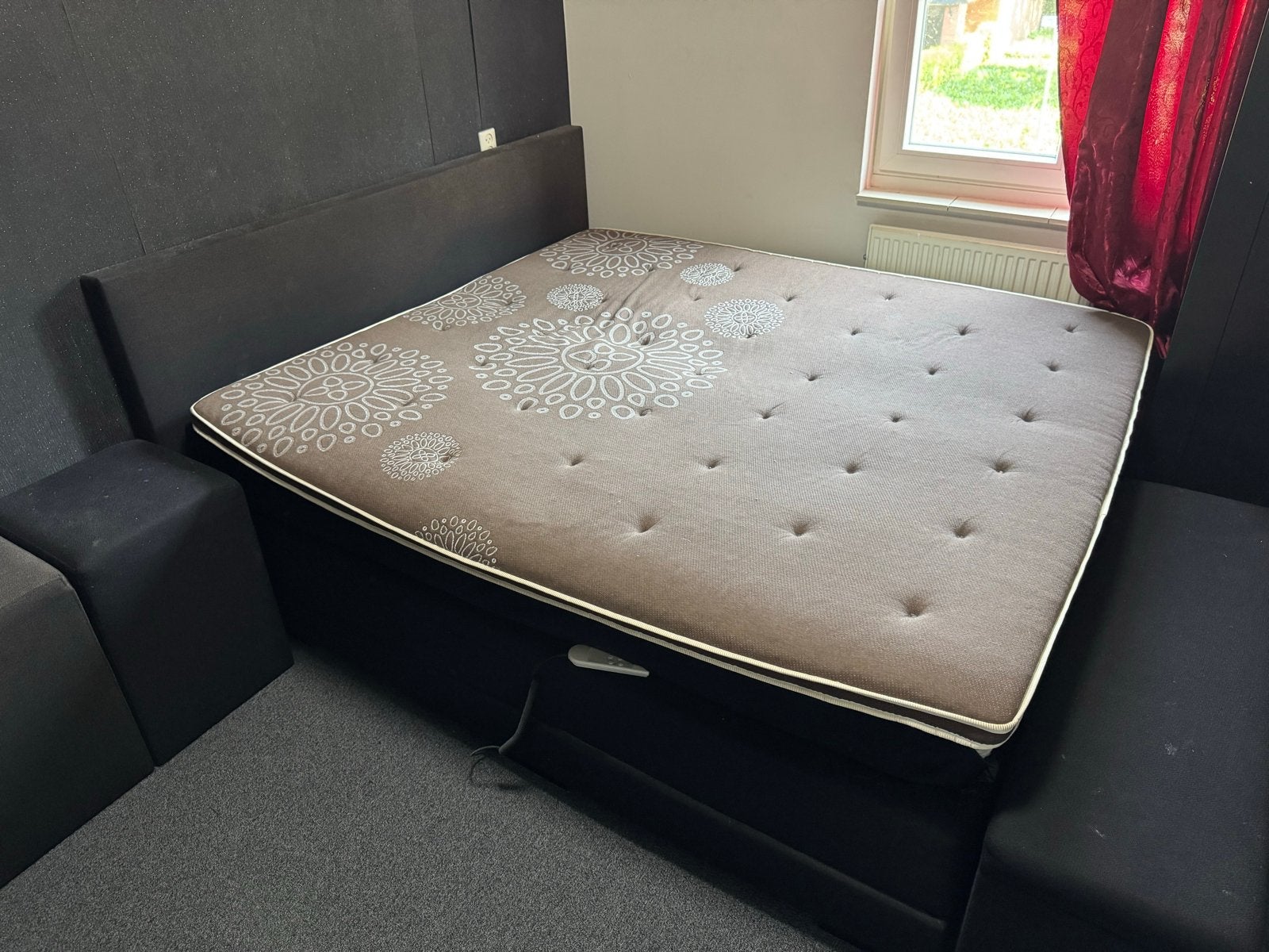 Verstelbaar bed 180x200 met matras en afstandsbediening, Ophalen, Zwart, Tweepersoons, 180 cm