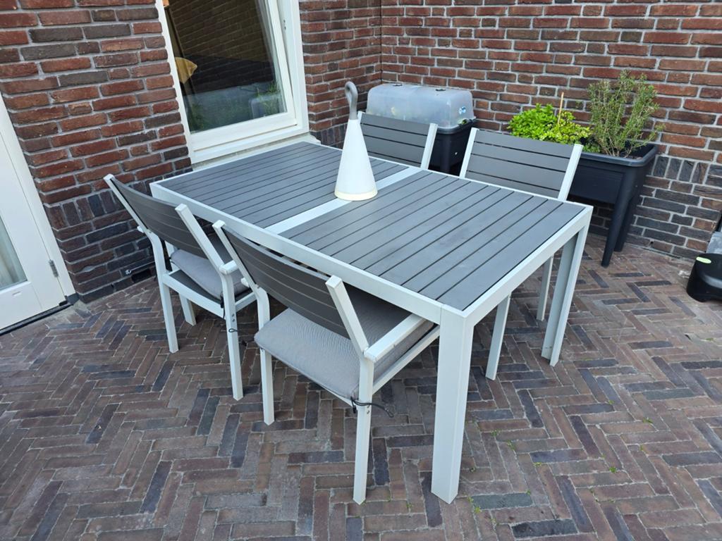 IKEA tuin tafel Sjalland met stoelen, Ophalen