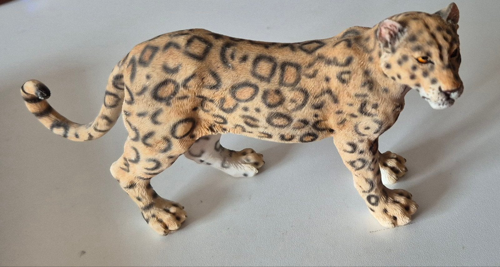 beeldje luipaard, Verzamelen, Ophalen of Verzenden, Zo goed als nieuw