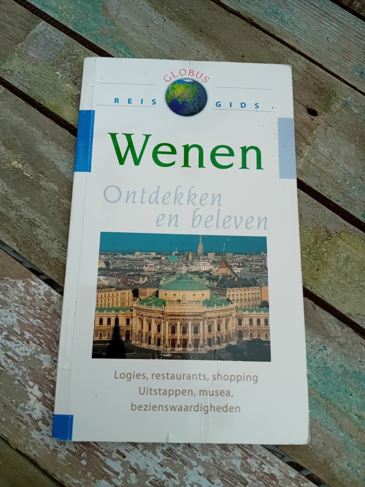 Globus Reisgids Wenen: Ontdekken en Beleven, Europa, Ophalen of Verzenden, Reisgids of -boek, Gelezen