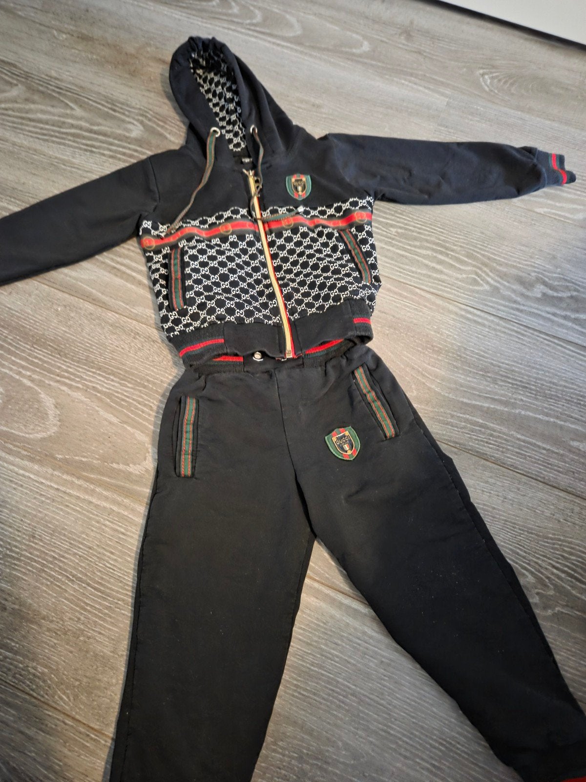Gucci trainingspakje, Ophalen of Verzenden, Jongen of Meisje, Jas