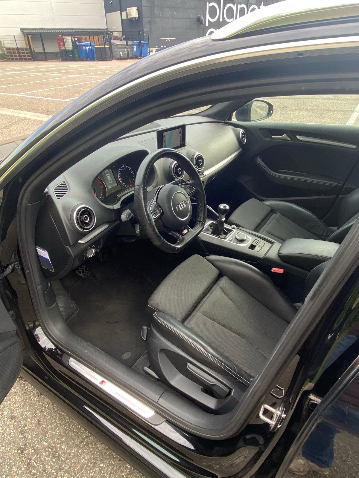 Foto 10 van Audi A3 1.4 TFSI ULTRA COD 110KW Sportback 2015 Zwart