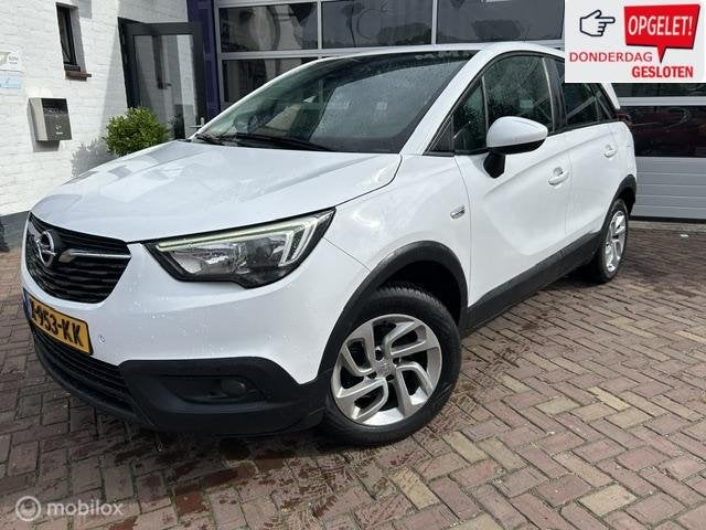 Opel Crossland X 1.2 Turbo Innovation * TREKHAAK * NAVIGATIE, Auto's, Gebruikt, 1199 cc, Bedrijf, Handgeschakeld