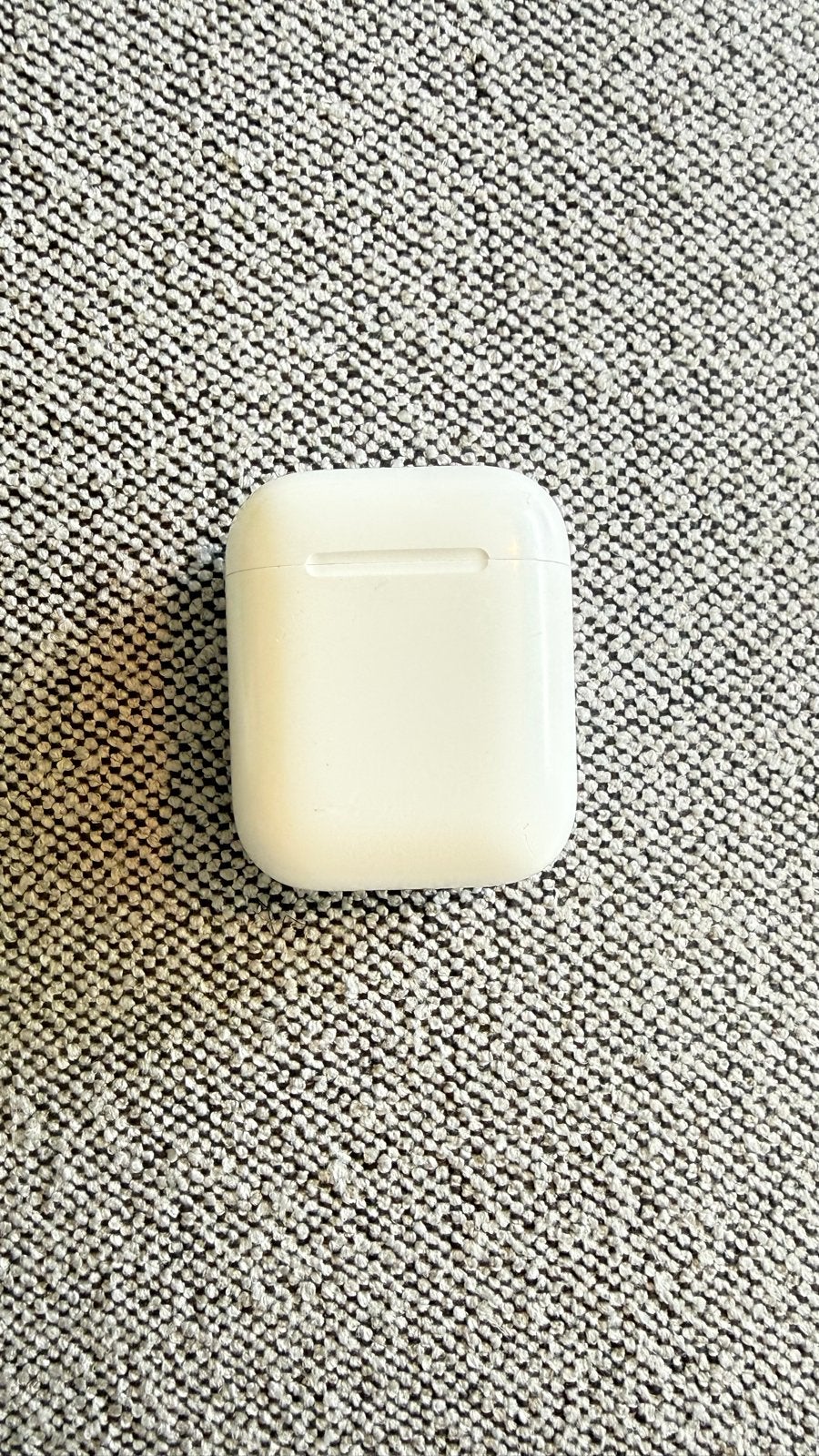 Apple AirPods Oplaadcase (alleen case), Audio, Tv en Foto, Koptelefoons, Ophalen of Verzenden, Gebruikt, Overige merken, Draadloos