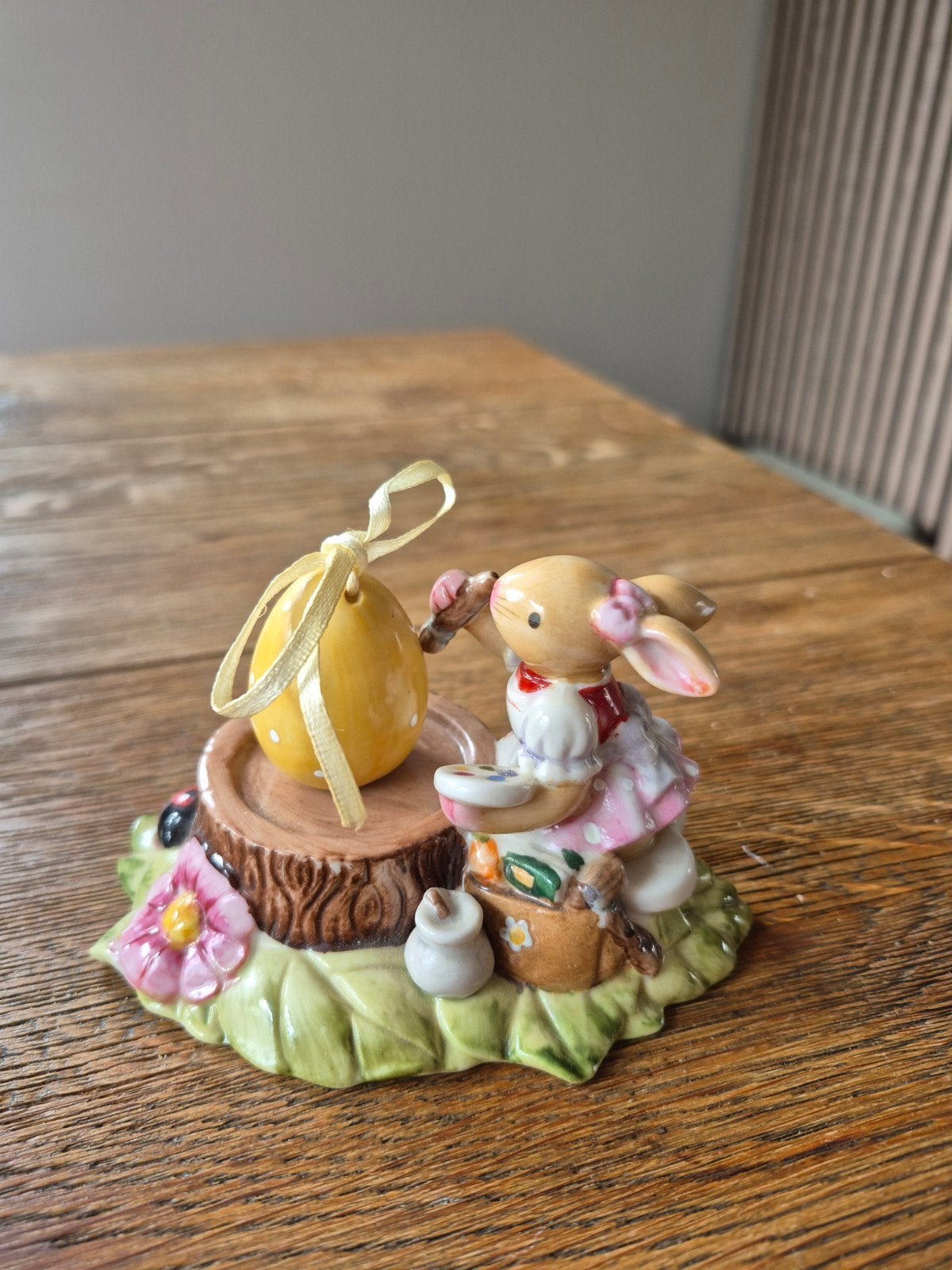 Villeroy & Boch Bunny Family Paashaasje met ei, Ophalen of Verzenden, Zo goed als nieuw, Overige soorten, Beeldje of Figuurtje
