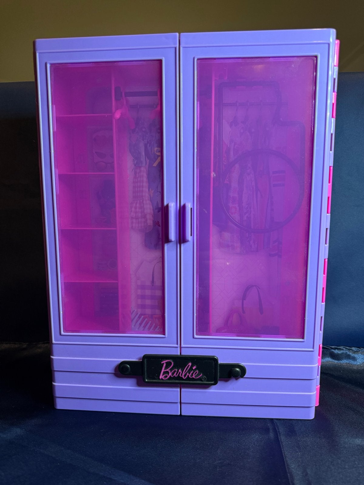 Originele Barbie Fashionistas Ultimate Closet - Paars/Roze, Kinderen en Baby's, Ophalen of Verzenden, Zo goed als nieuw, Barbie