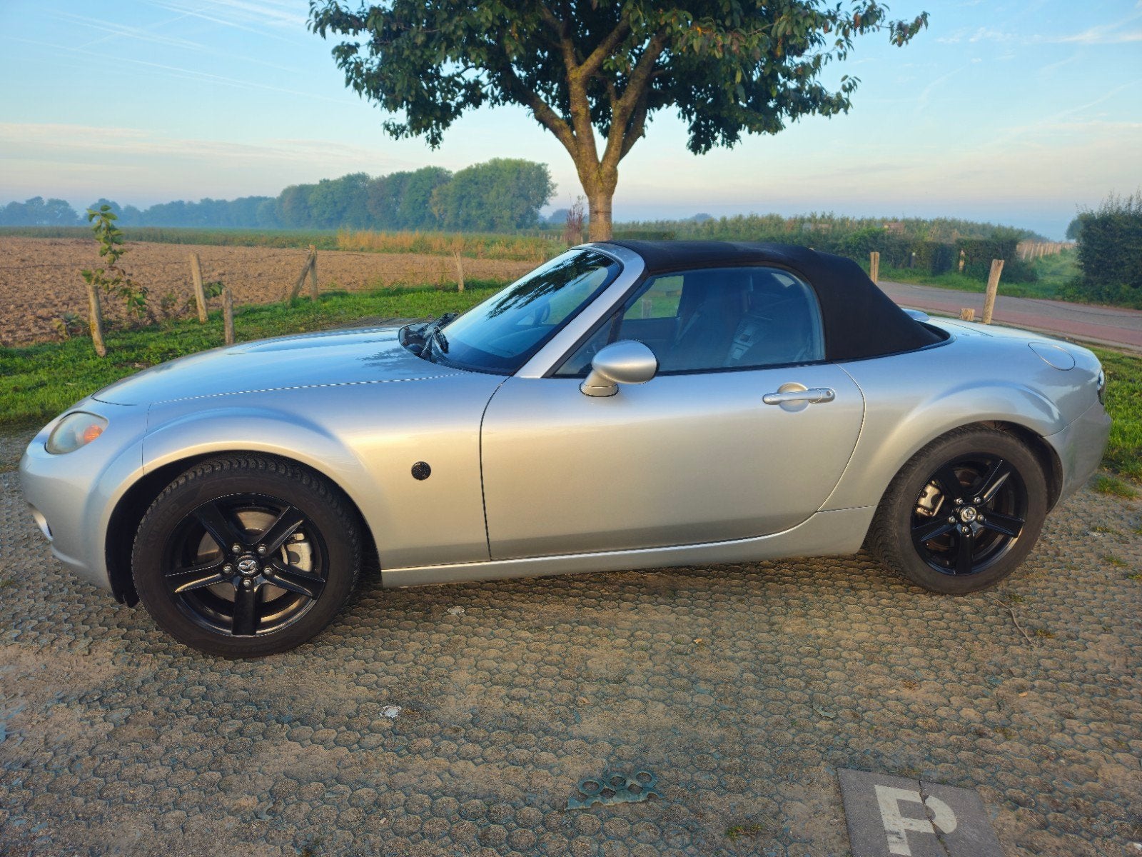 Mazda MX-5 1.8 Touring 2007 Grijs, Auto's, Achterwielaandrijving, 4 cilinders, Cabriolet, 1055 kg