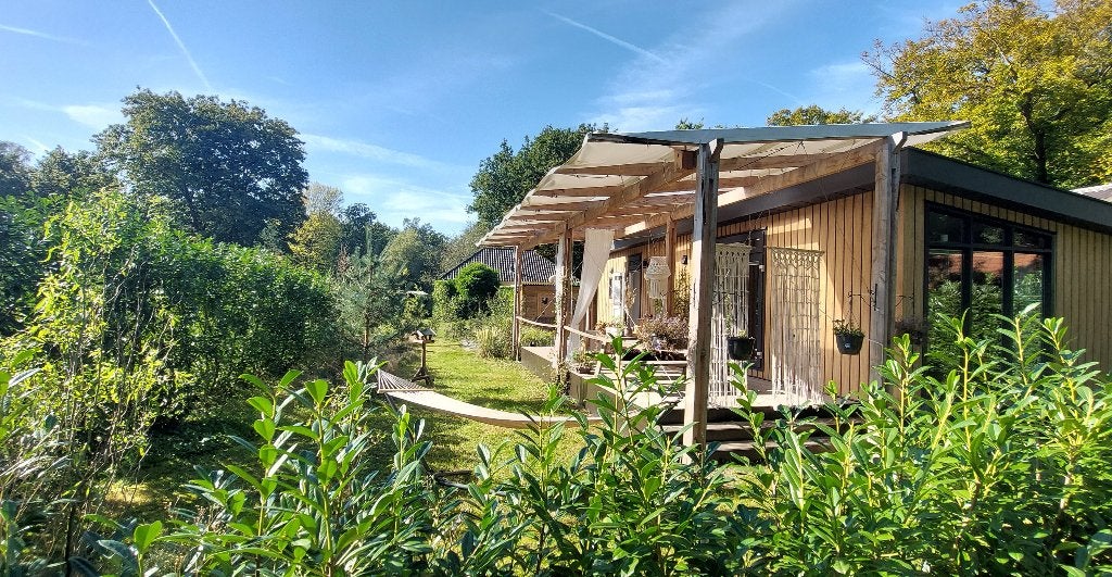Fraai vakantiehuis in Gorssel!, In bos, 2 slaapkamers, Afwasmachine, Recreatiepark