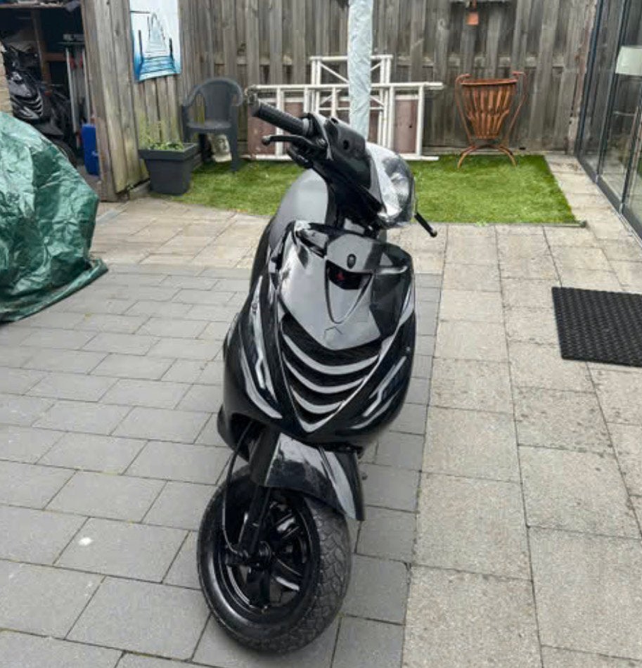 125 cc scooter gezocht, Ophalen, Zo goed als nieuw