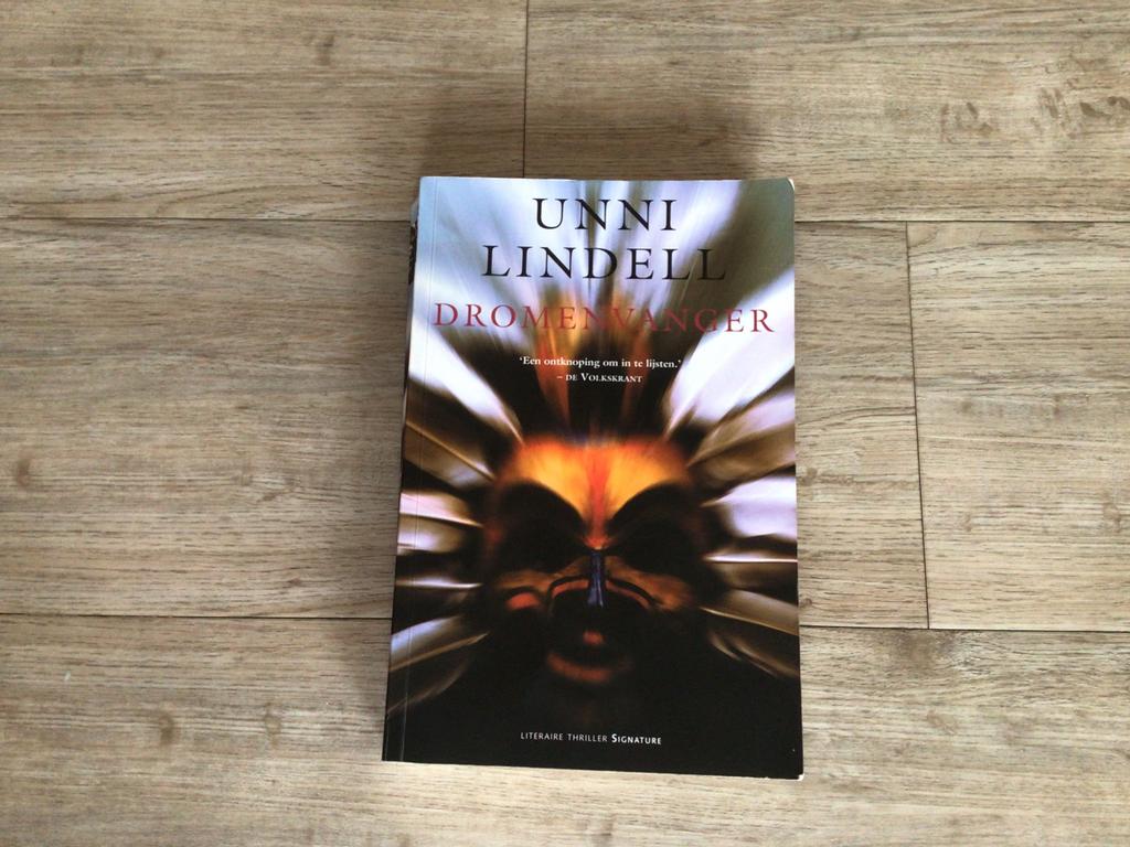 Unni Lindell - Dromenvanger € 2,00, Ophalen, Zo goed als nieuw