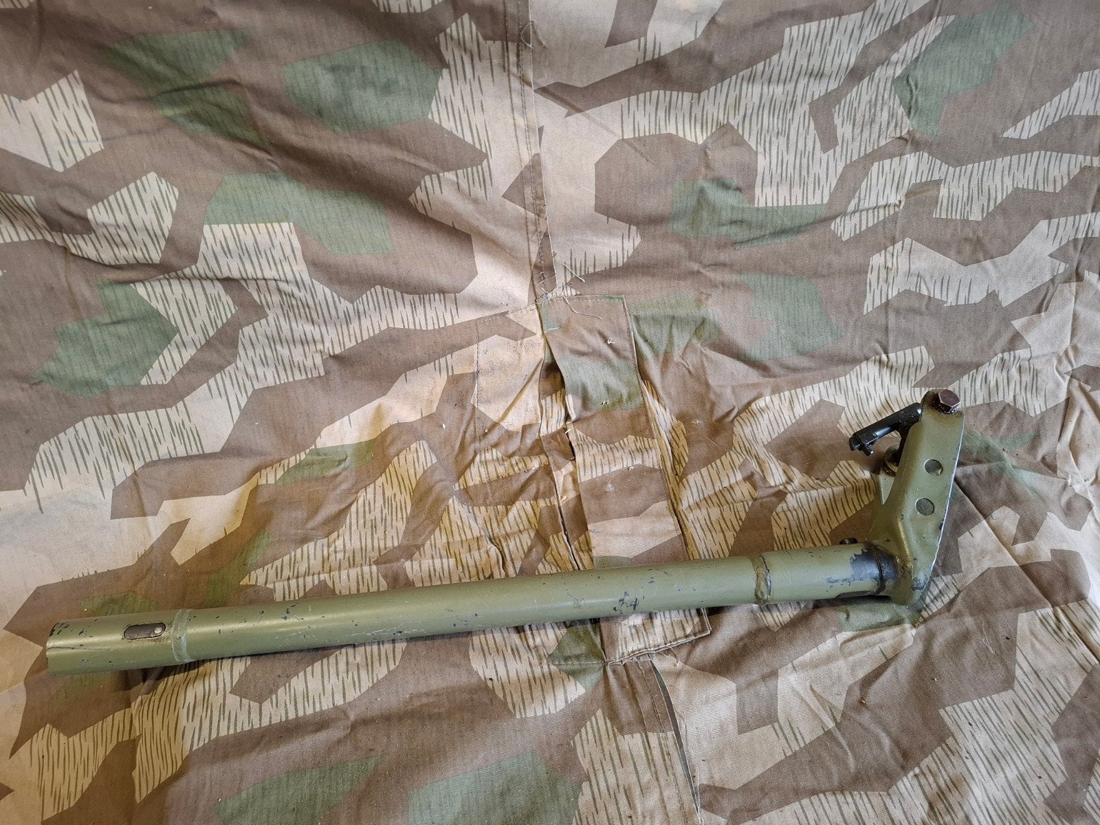 MG42 / MG34 Lafette onderdeel 2-delig, Ophalen of Verzenden, Duitsland