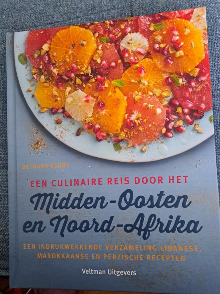 Culinair reisboek Midden-Oosten & Noord-Afrika, Midden-Oosten en Marokko, Verzenden, Hoofdgerechten, Zo goed als nieuw