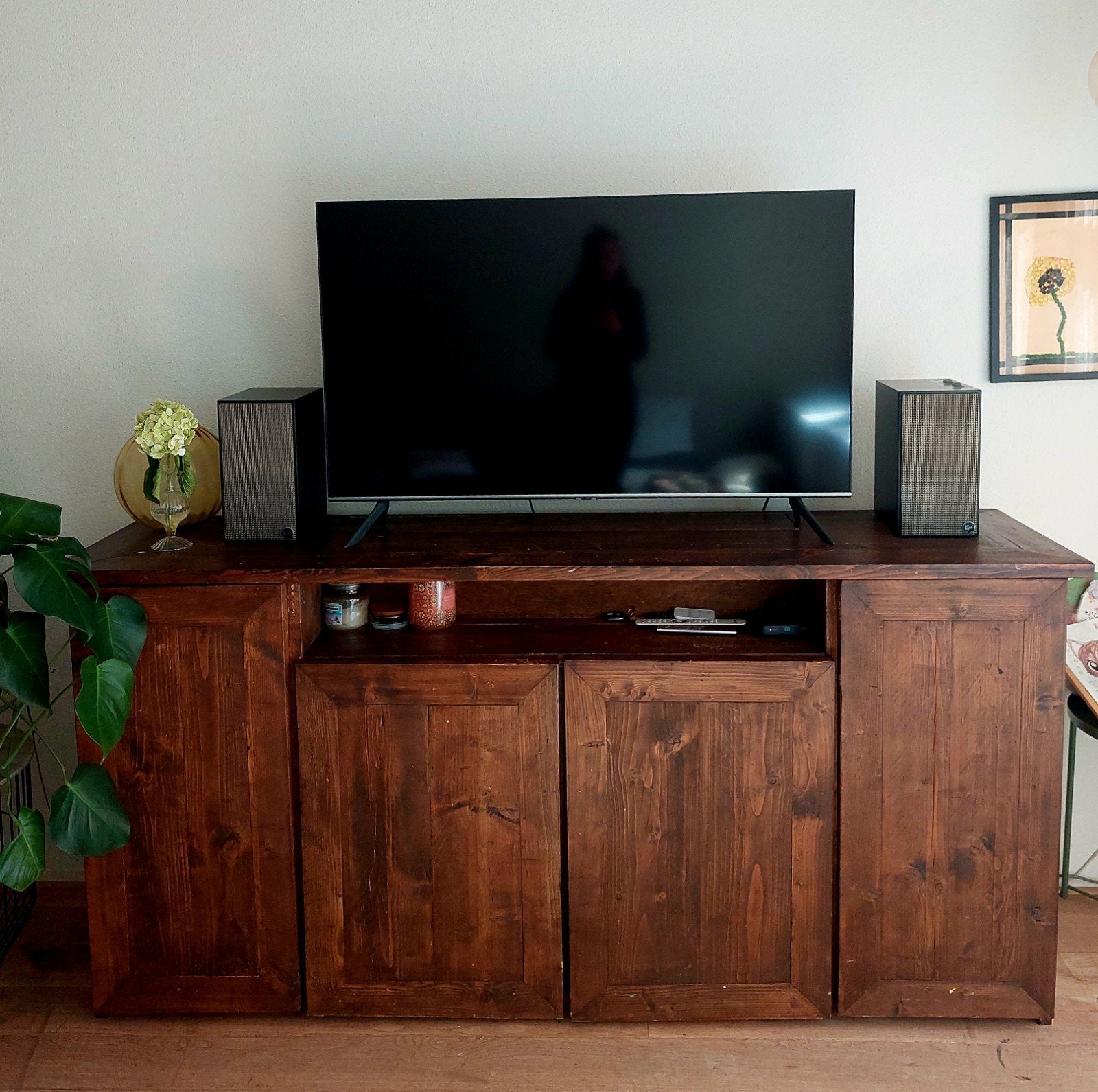 Robuust houten tv-meubel met elektrische tv-lift, Gebruikt, Ophalen of Verzenden, 200 cm of meer, Minder dan 100 cm