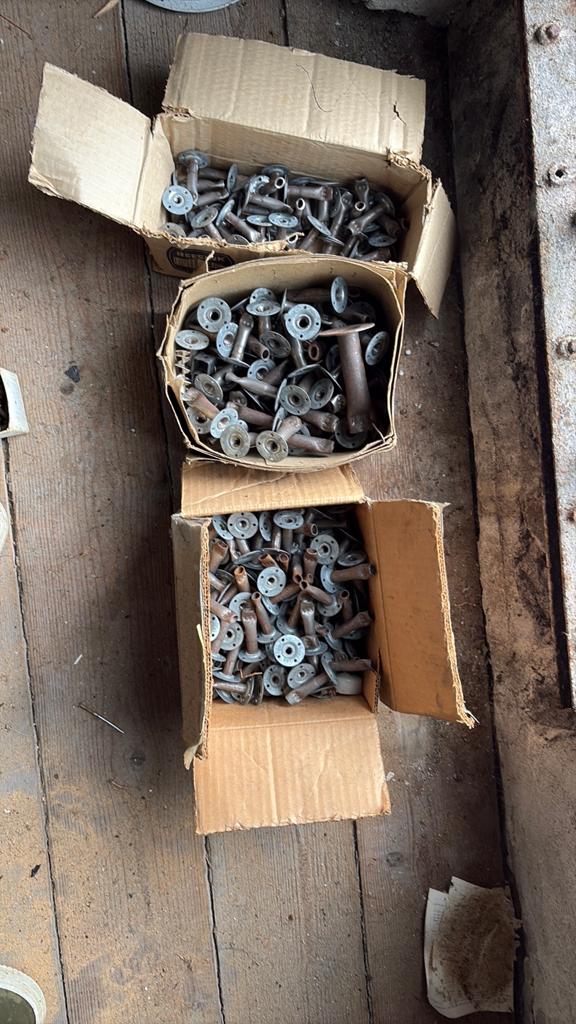 Betonhuls m8 en m10, Ophalen, Nieuw, Bouten of Moeren