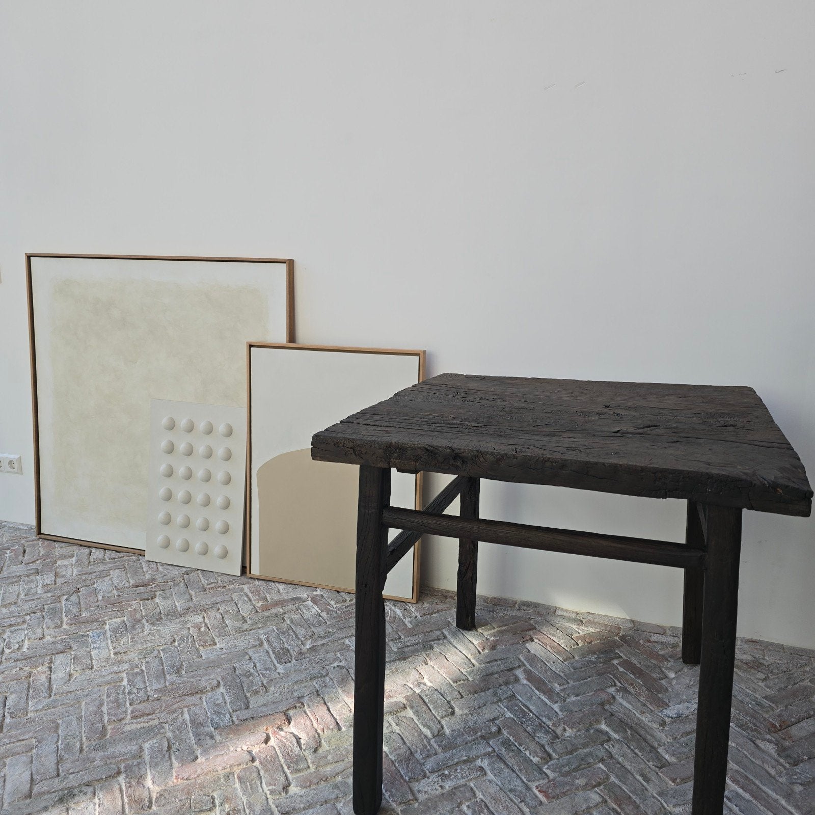 Unieke tafel - bijzettafel - oud hout - massief, Ophalen, 50 tot 100 cm, Tot twee personen, 50 tot 100 cm