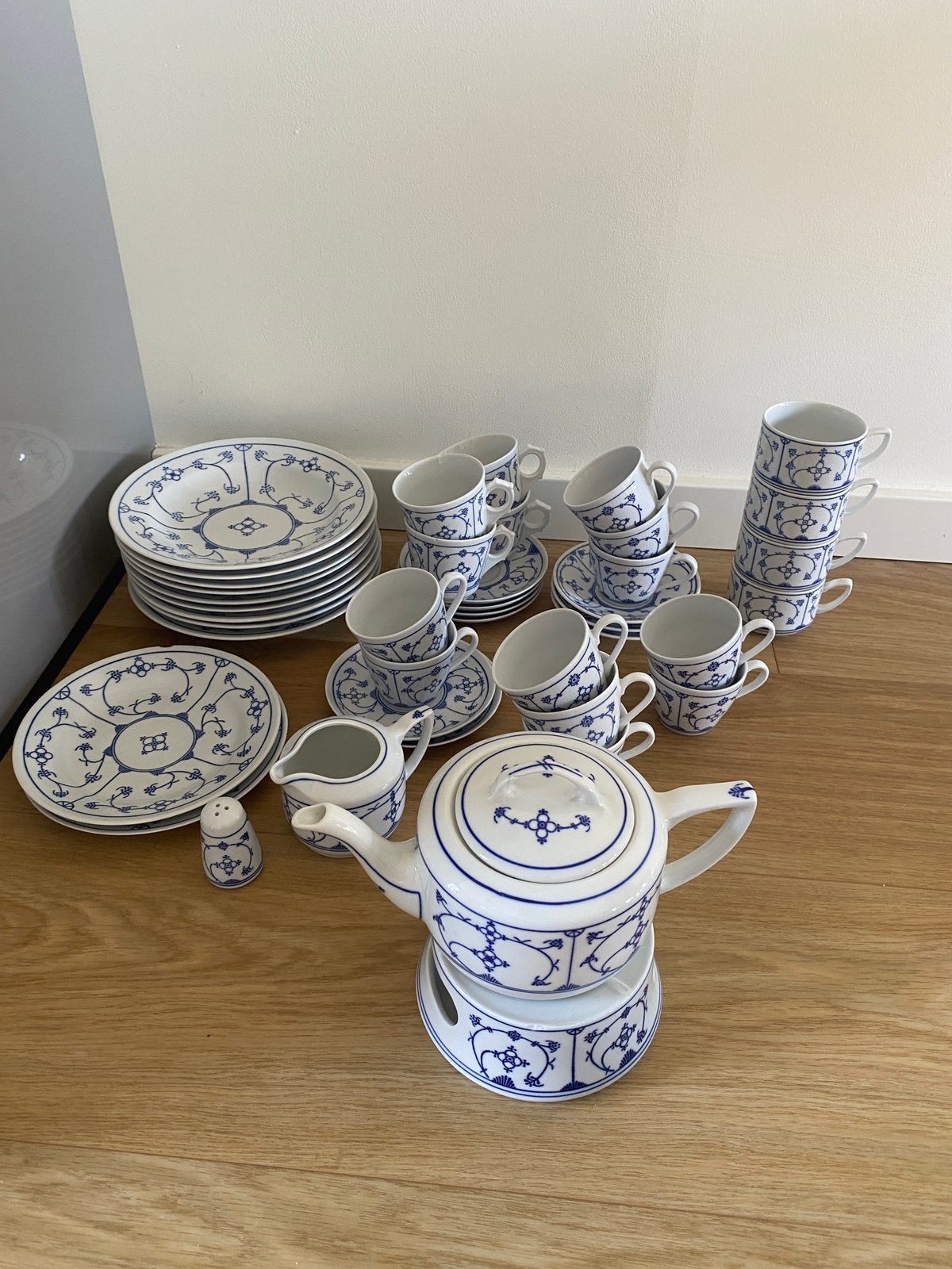 Jäger Eisenberg - Blau Saks servies, met blauwe stempel, Ophalen, Gebruikt, Porselein, Overige stijlen
