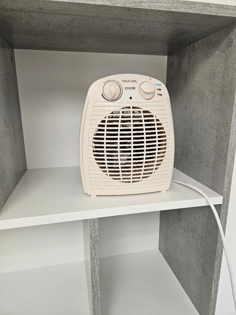 Blokker-Compacte ventilator voor koude en warme lucht, Ophalen, Gebruikt, Tafelventilator