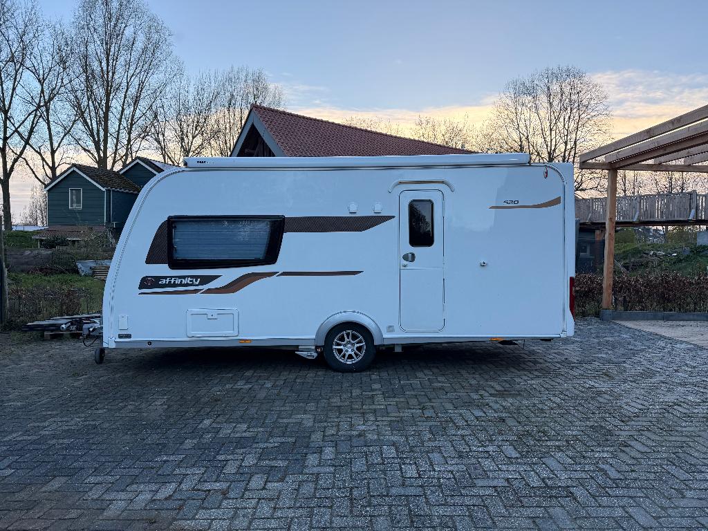 Elddis Affinity 520 Complete, comfortabele caravan met arico, Caravans en Kamperen, Dwarsbed, Elddis, Treinzit, Tot en met 3
