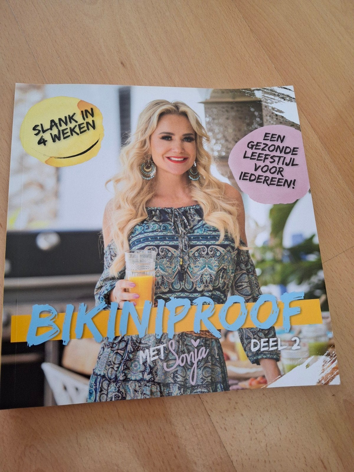 Bikiniproof met Sonja - deel 2, Ophalen of Verzenden, Zo goed als nieuw