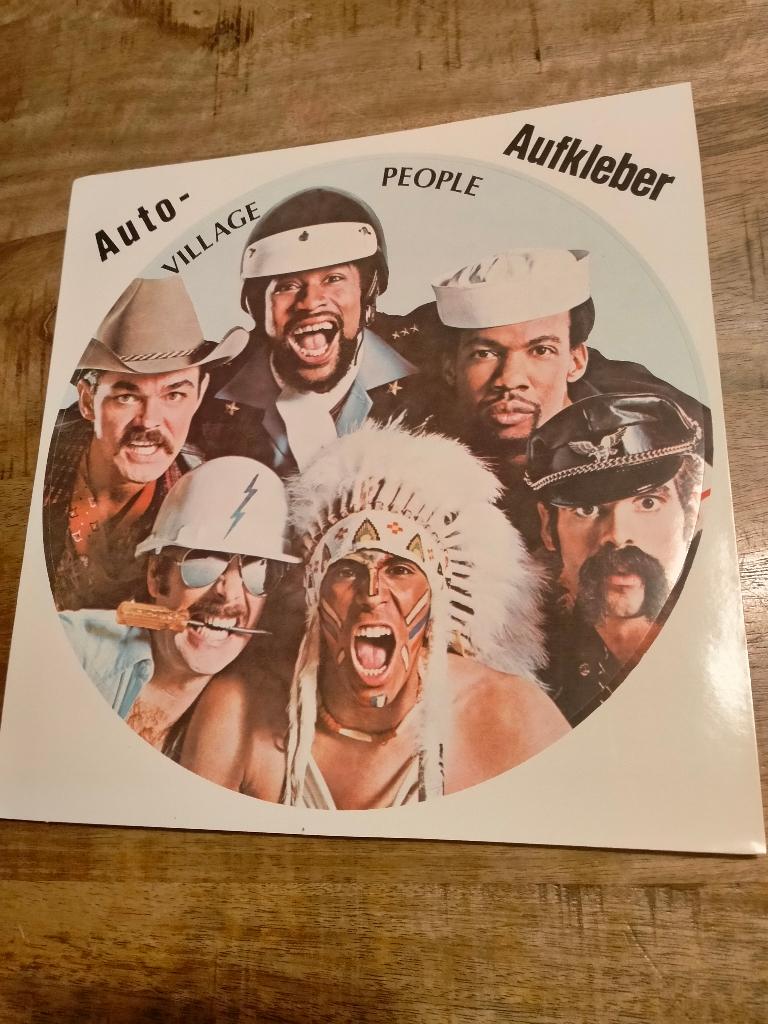 Village People vintage sticker auto aufkleber muziek groep, Verzamelen, Ophalen of Verzenden, Zo goed als nieuw, Overige typen