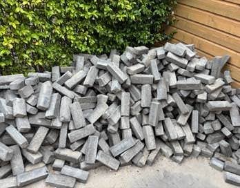 GRATIS Klinkers Waalformaat, getrommeld, Antraciet, 20x5x7cm, Tuin en Terras, Ophalen, Gebruikt, Klinkers, 5 tot 10 m²