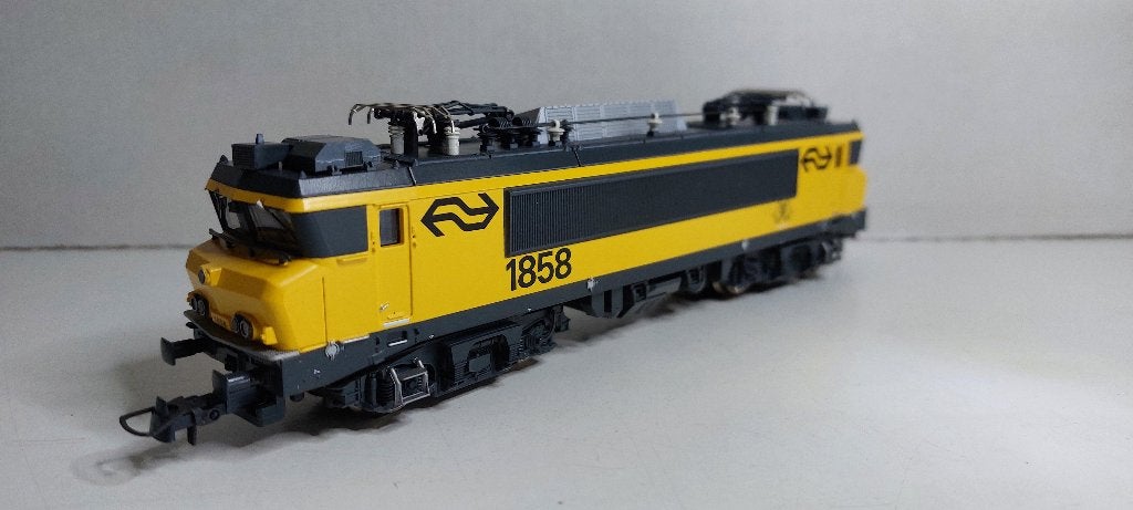 Roco 62672 NS Locomotief 1858 Digitaal Wisselstroom *Nieuw*, Wisselstroom, Locomotief, Nieuw, Ophalen of Verzenden
