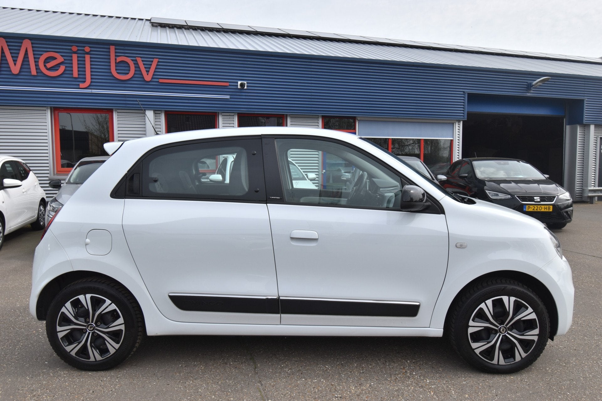 Renault Twingo 1.0 SCe Limited , AIRCO , EL VOOR , CV AFST ,, Gebruikt, Elektrische ramen, 4 stoelen, Origineel Nederlands