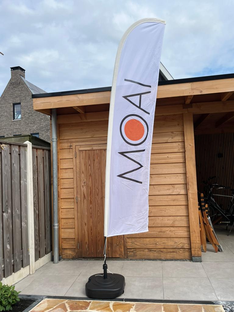2x MOAI beachflags (eventueel met watertank), Watersport en Boten, Ophalen of Verzenden, Zo goed als nieuw, SUP-peddels
